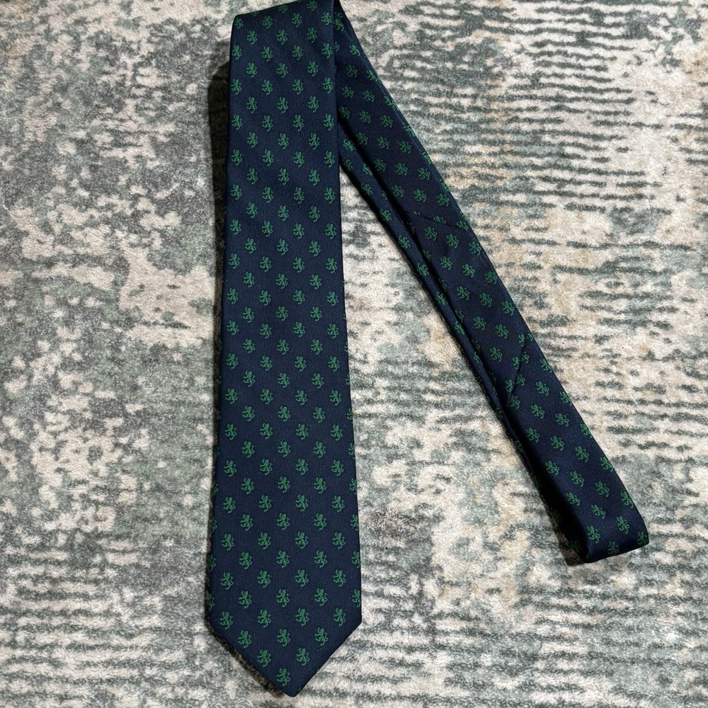Vintage Little Anderson Club Four Hundred Necktie Repeating Lion Old Money
